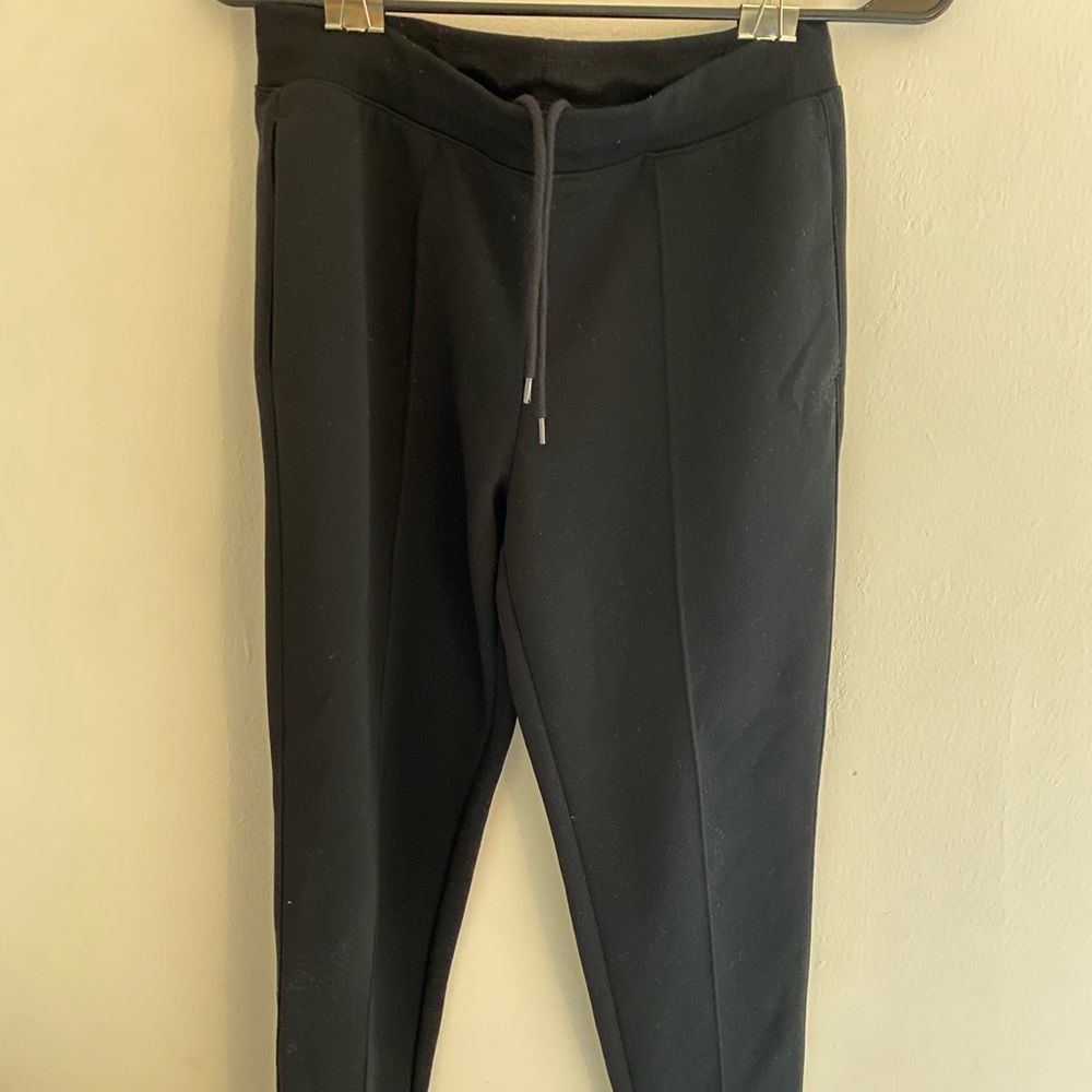 UNIQLO pleated sweatpants